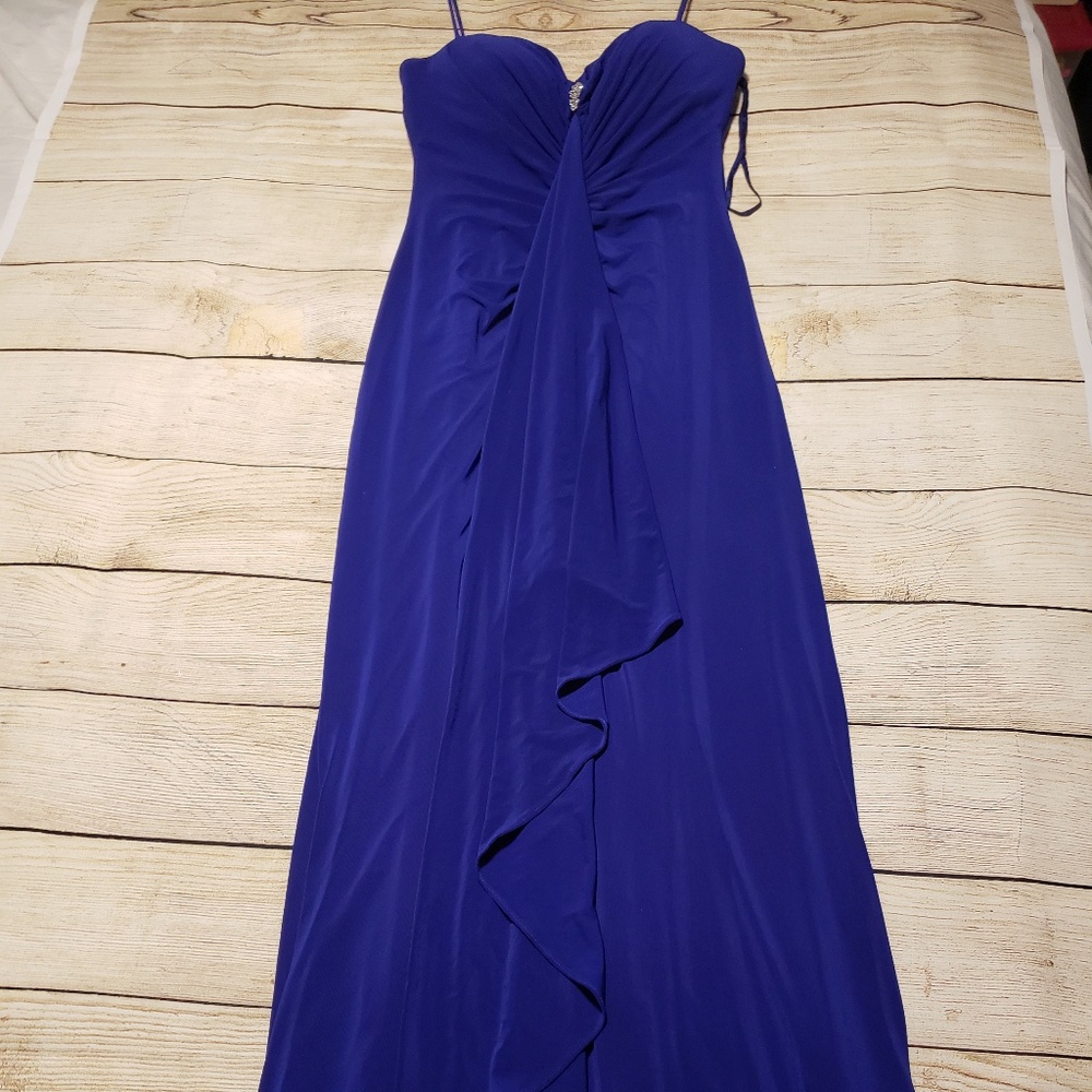 Gorgeous blue formal dress